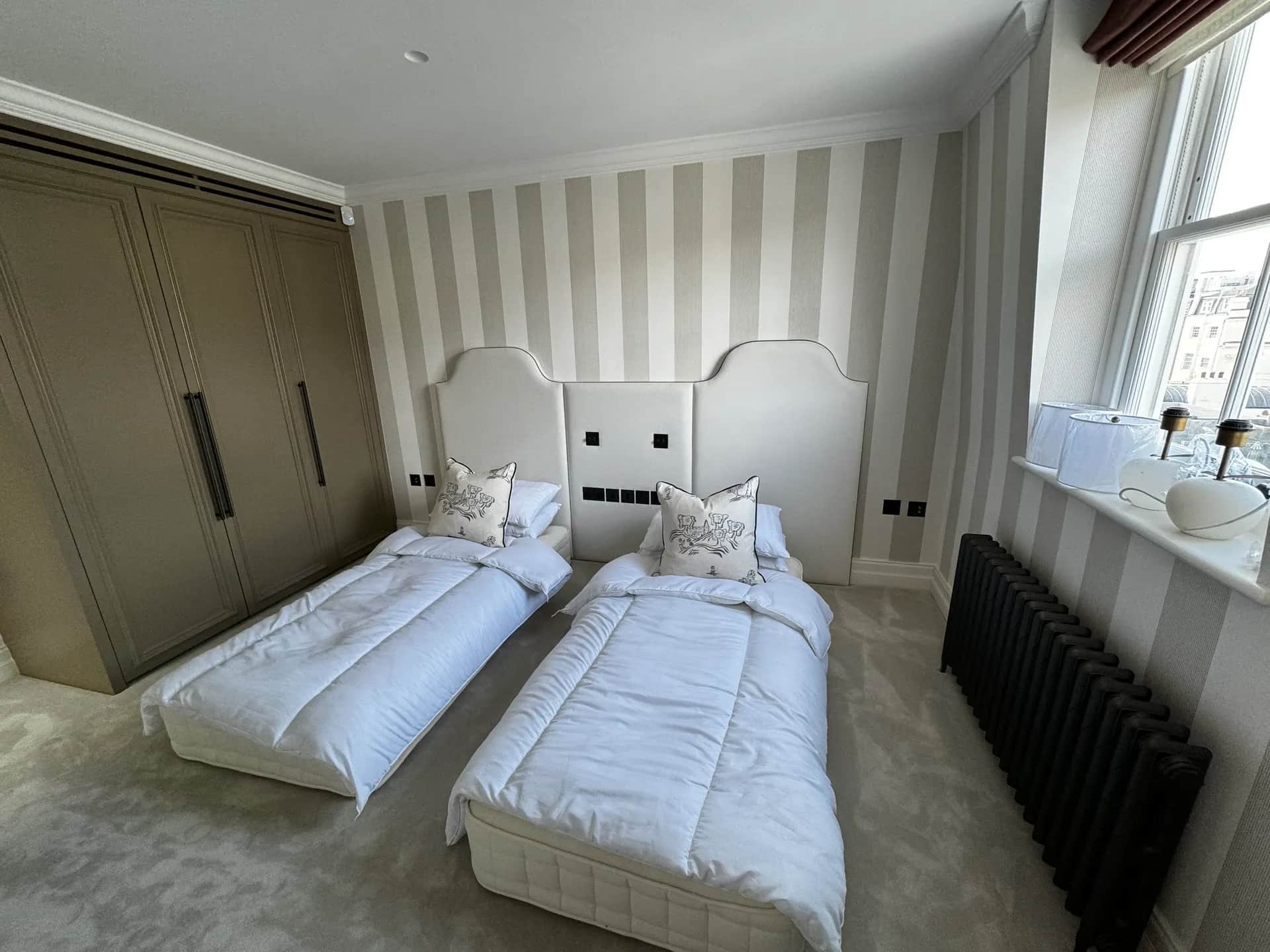 Chester Square — Residential photography