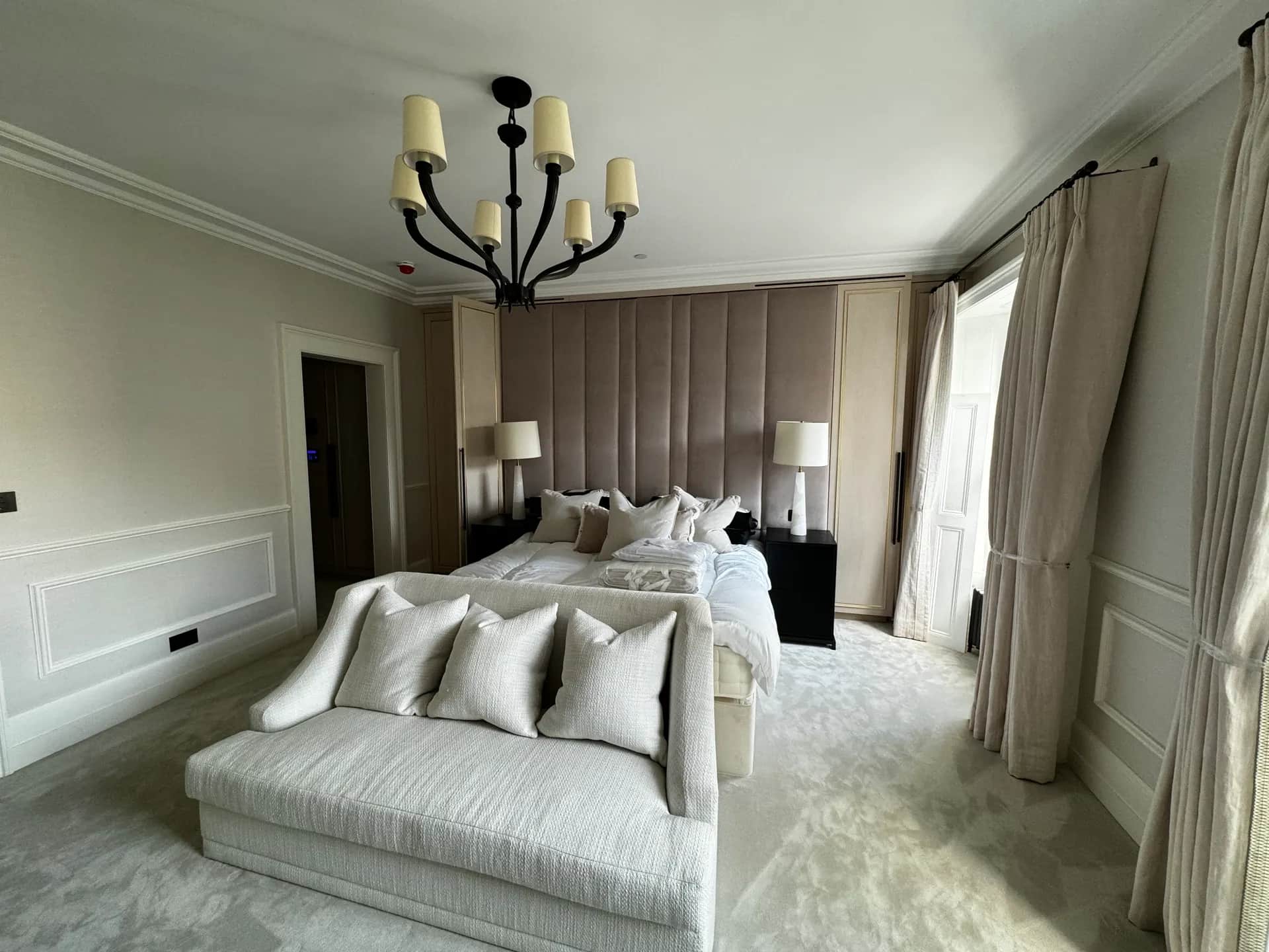 Chester Square — Residential photography