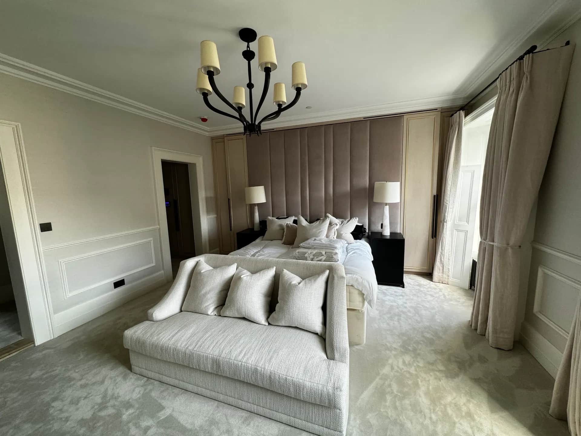 Chester Square — Residential photography