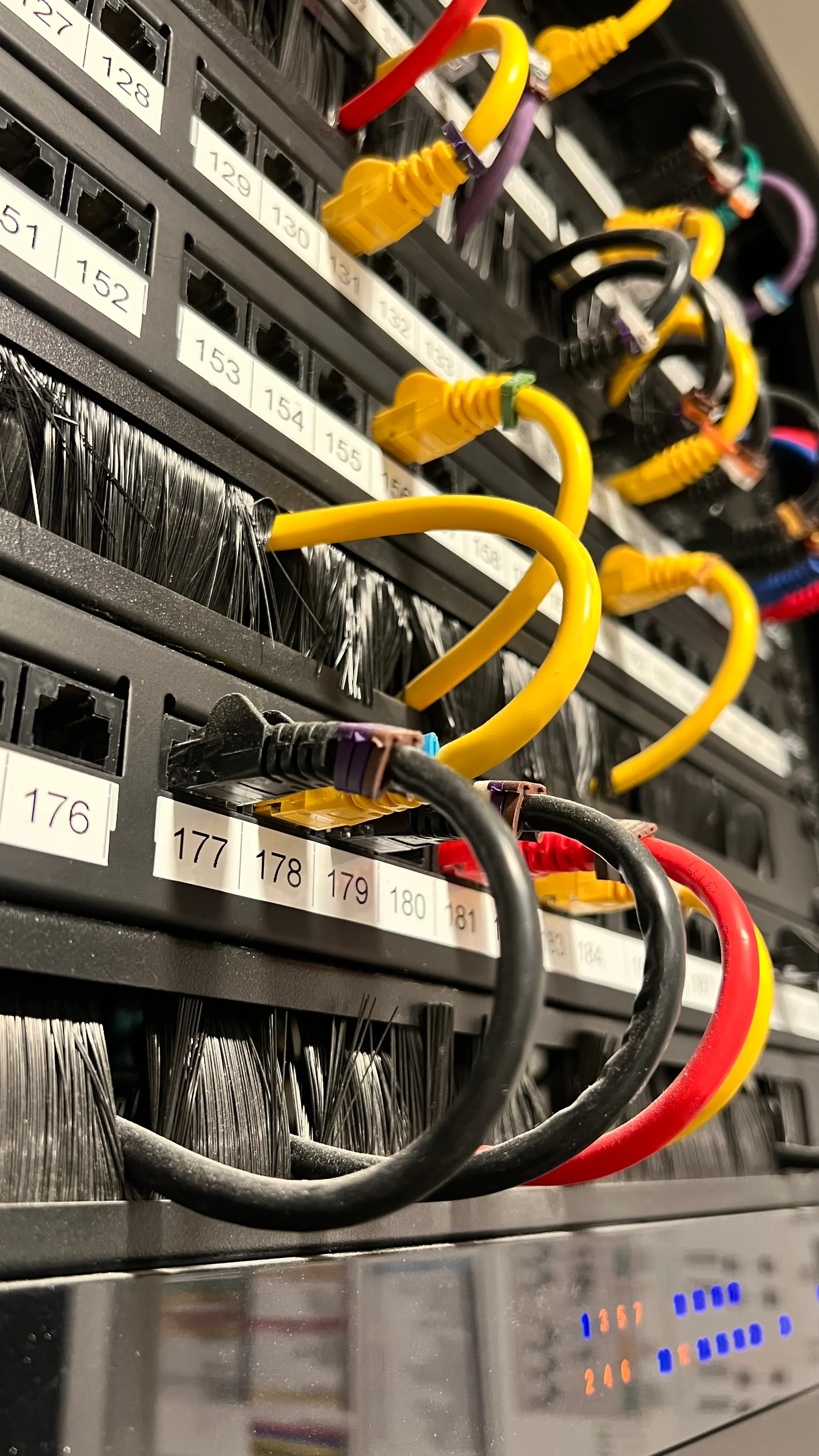 Structured data and network infrastructure install for a commercial space.